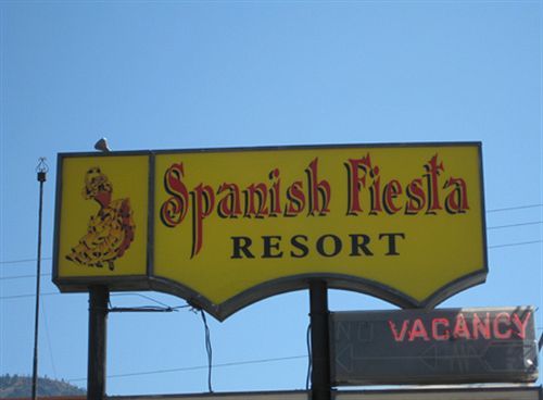 Spanish Fiesta Resort Osoyoos Exterior photo